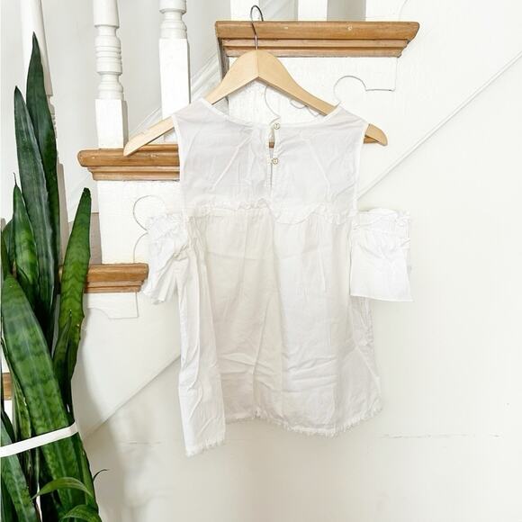 Democracy White Cotton Blend Cold Shoulder Round Neck Fringe Hem Top Size Medium - Picture 5 of 5